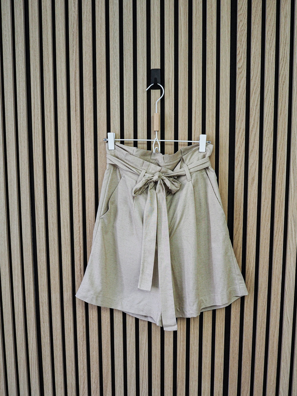 Shorts Damen beige